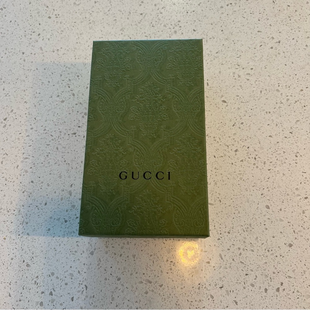 Gucci gift box, green Damask